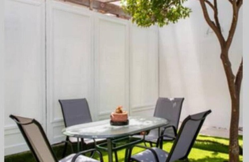 Argostoli Town Apartment | Two Bedroom Superior Apartment with Garden - Contessa Elli Residences