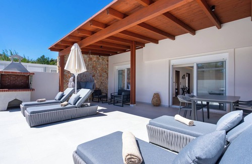 Kalithies Villa | Two Bedroom Villa with Private Pool