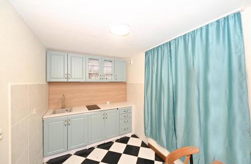 Skaljari Apartment | Two bedroom Vintage apartment