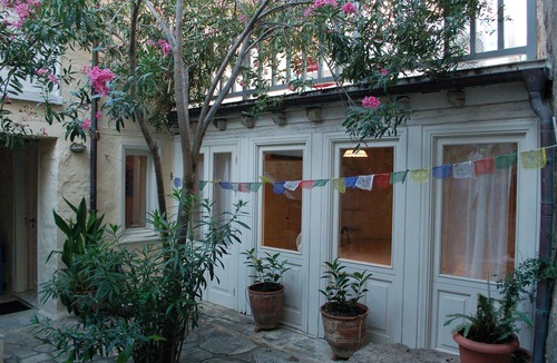 Plaka House | Unique Home in Plaka