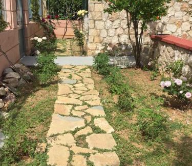 Petralona Villa | unique villa in acropolis area