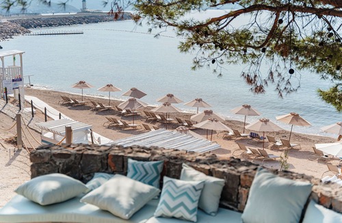 Radovici Apartment | Unique Waterfront Studio in Lustica Bay