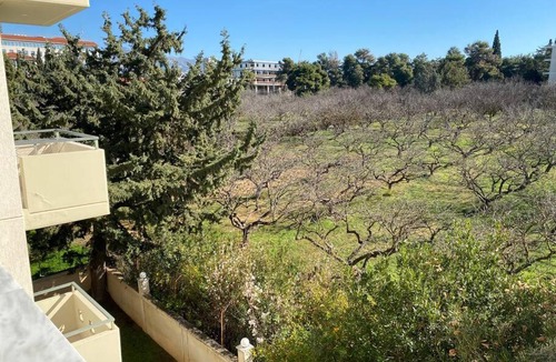 Khalandrion Apartment | Urban Apartment in Marousi with Rural View