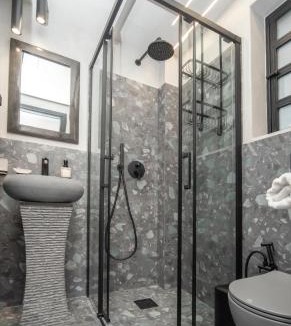 Khalkis Apartment | Urban Cosy Minimal Nest