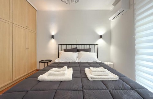 Peristeri Apartment | Urban Gateway Athens Family and Business Apartment with Parking