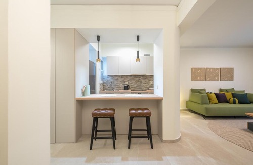 Zografos Apartment | Urban Green Retreat in Zografou
