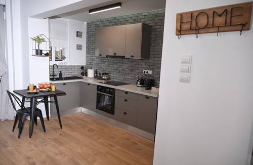 Kypseli Apartment | Urban Loft by Neuvel