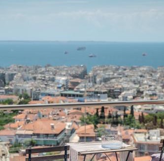 Ano Poli Apartment | URBAN VIEW