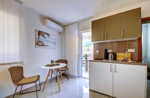 Bar Apartment | Vacation apartment/apartment for 2 guests with 25m² in Bar/Dobra Voda (265360)