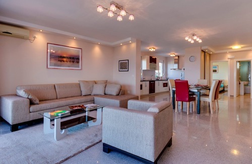 Utjeha Apartment | Vacation apartment/apartment for 6 guests with 135m² in Utjeha (29627)