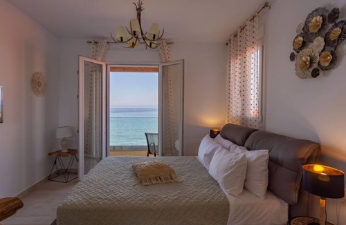 Skaleta House | Vacation home Thalassa in Skaleta - 10 persons, 4 bedrooms