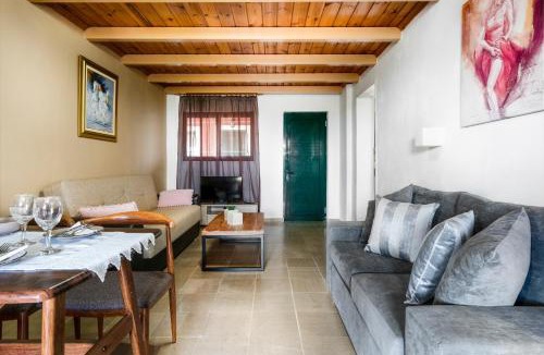 Ano Vasilikos Apartment | Vasilikos Garden Suites