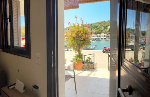 Vathi Apartment | Vathi Seaside Apartment
