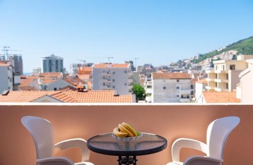 Maini Apartment | Velaris Apartments