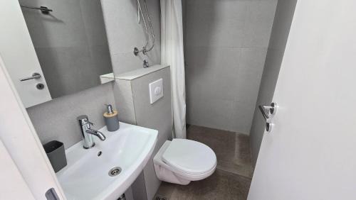 Meljine House | Vele House Walk to Beach