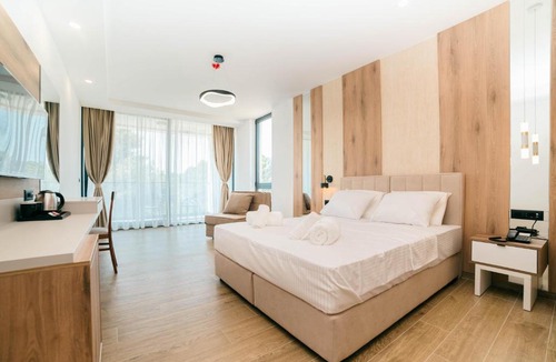 Ulcinj Hotel | Velmare Inn