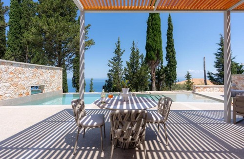 Tsoukaladhes Villa | Veragi Boutique Villas