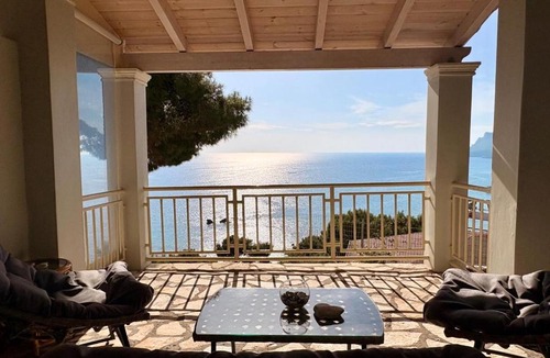 Sinarades Apartment | Vicky's Panoramic View Apartments