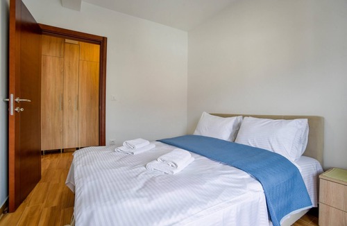 Bar Apartment | View Flat with Balcony 4 min to Beach in Bar
