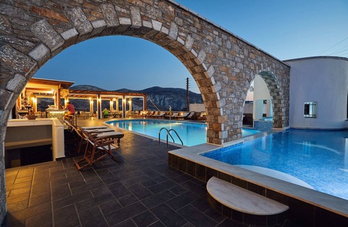 Tholaria Hotel | Vigla Hotel