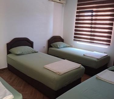 Dobra Voda Hotel | VILA Ena