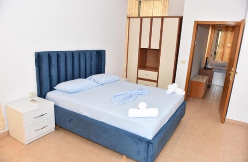 Shkembi i Kavajes Hotel | Vila Namiku