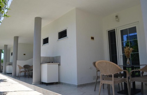 Velipoje Hotel | Vila Precetaj
