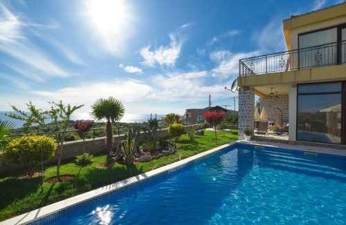 Krimovica Villa | Vila sa bazenom Emar, Budva