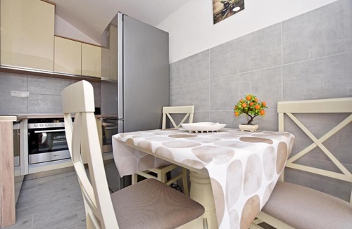Denovici House | Vila Suzana