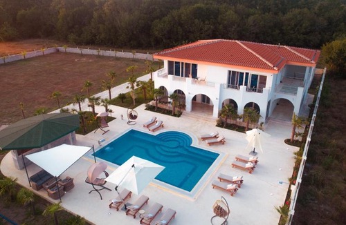 Ulcinj Villa | Villa 100 Palme