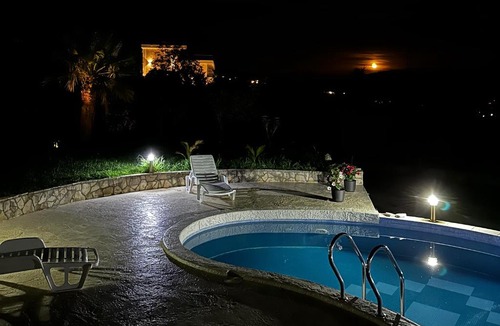 Dobra Voda Villa | Villa 11 Infinity pool & garden