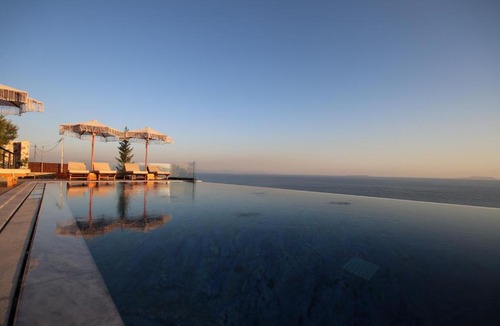 Jala Villa | Villa ACROPOLIS