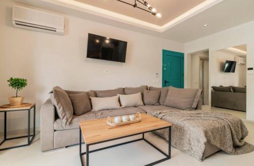 Lithakia Villa | Villa Adelasia by Villa Plus
