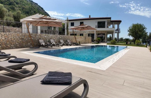 Bar Villa | Villa Adria Heights