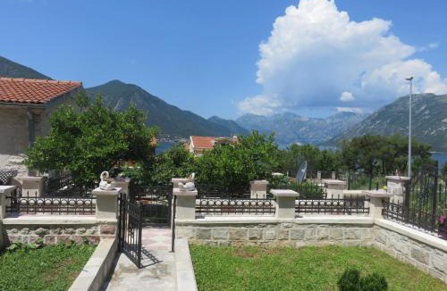 Dobrota Apartment | Villa Adriatic