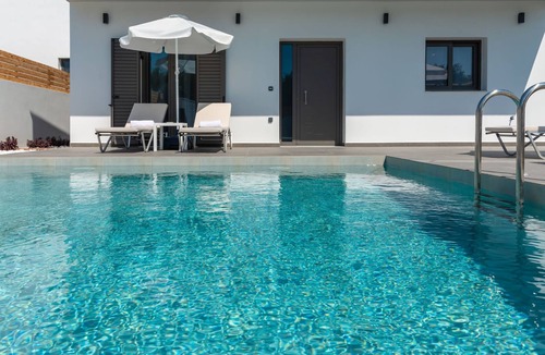 Kalpaki Villa | Villa Agalliu - 3 Bedroom Villa with Private pool