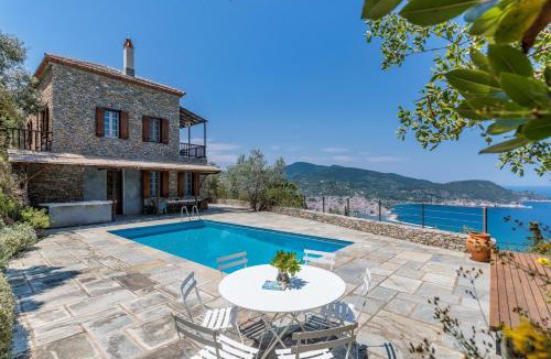 Skopelos Town Villa | Villa Almond