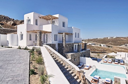 Paraga Villa | Villa Alqasr - 3BD, Luxury villa, near beach Elia