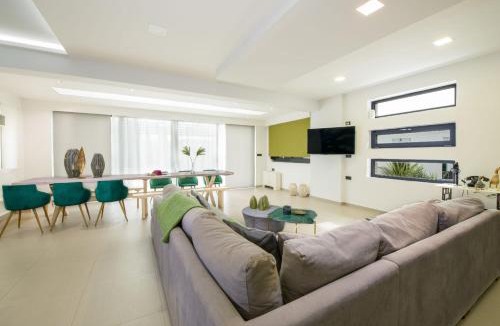 Skines Villa | Villa Alyona