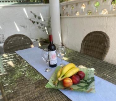 Lakones House | Villa Ampelaki "30 meters to beach"