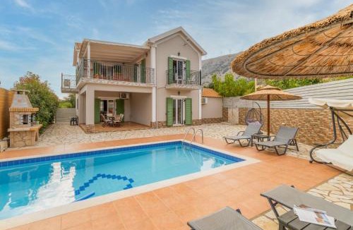 Makriotika Villa | "Villa ANDREAS"