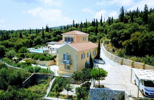 Fiskardo Villa | Villa Andromahi