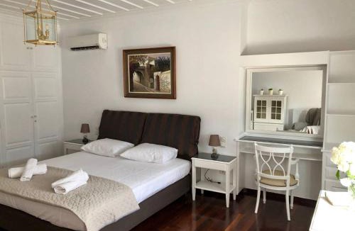 Andros Town Villa | Villa Andros Époque