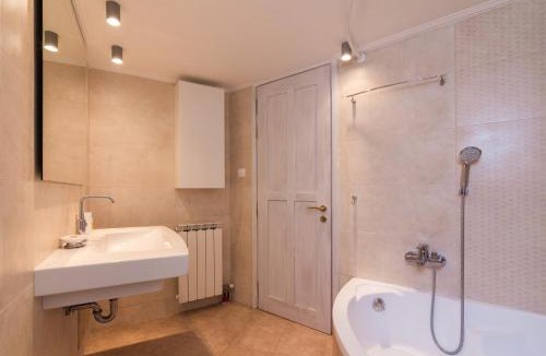 Thissio Villa | Villa Anna under Acropolis