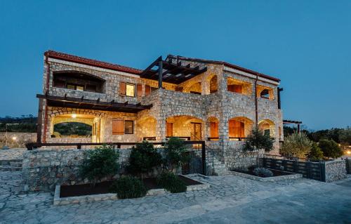 Lustica House | Villa Ariel - Pool, Beach & Basketball court