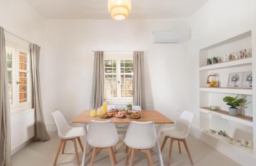 Finikia Villa | Villa Athina