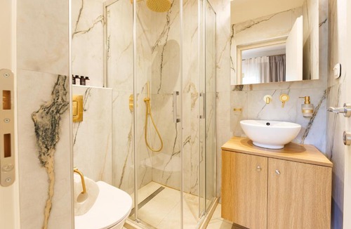 Skaloma Bed & Breakfast | Villa Aura Loutraki