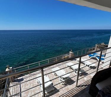 Dobra Voda Apartment | Villa Bakic