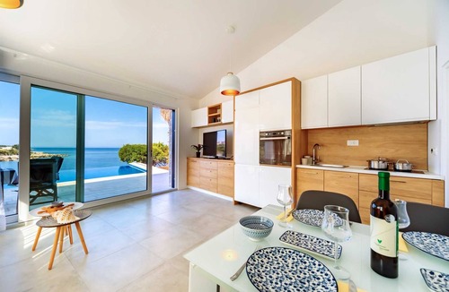Utjeha Villa | Villa Blue Heights Seaview