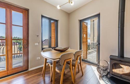 Korce Villa | Villa Bora No7 Belvedere Korça by PikHost